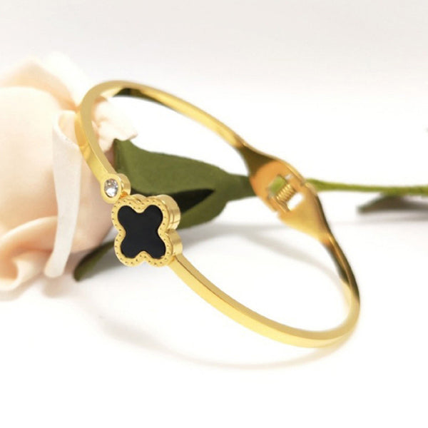 Stainless Steel Gold-Plated Bangle-Style Anti Tarnish Clover Bracele