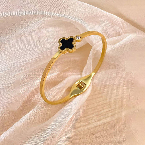 Stainless Steel Gold-Plated Bangle-Style Anti Tarnish Clover Bracele