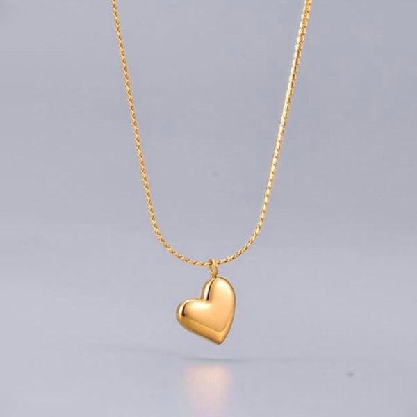 Gold-Plated Anti Tarnish Heart Themed Pendant