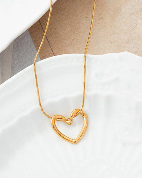 Gold-Plated Anti Tarnish Heart Themed Pendant

