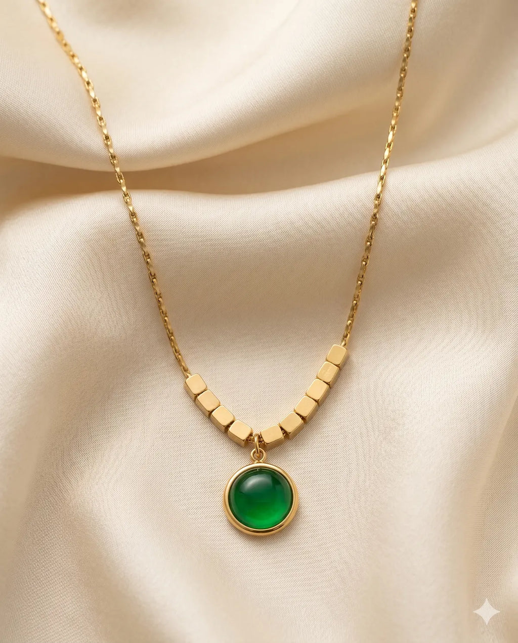 Gold Finished Green Circle Pendant Minimalist Snake Necklace