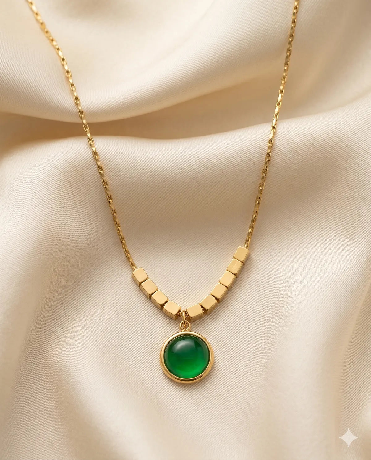 Gold Finished Green Circle Pendant Minimalist Snake Necklace