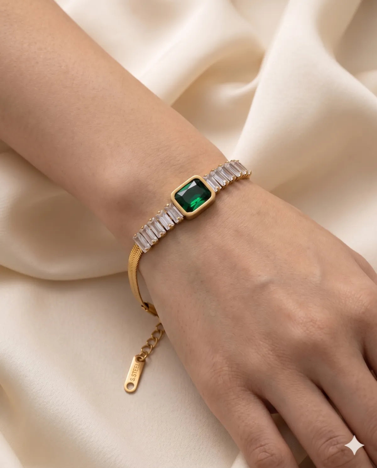 Gold Polished Minimalist Baguette Emerald Bracelet