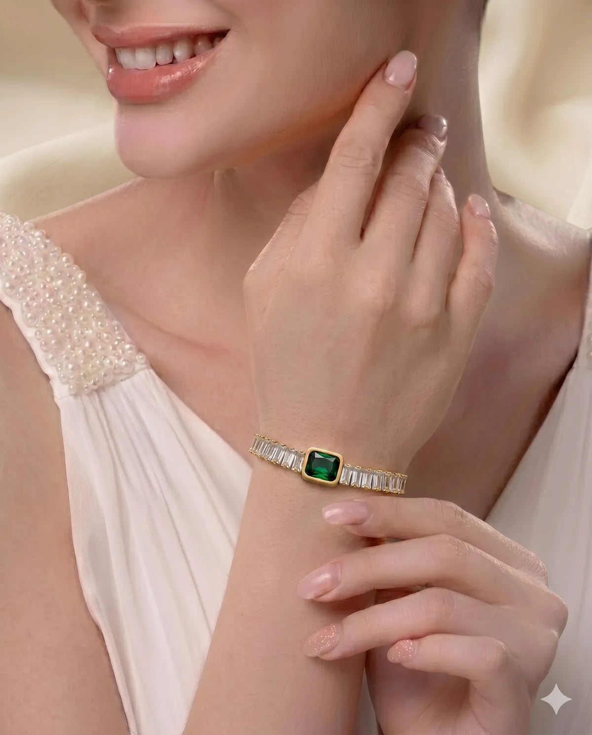 Gold Polished Minimalist Baguette Emerald Bracelet
