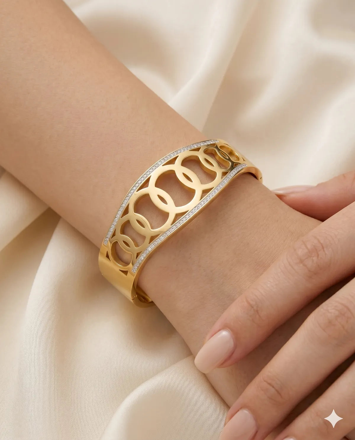Gold Plated Interlocking Circle Pattern Cuff Bracelet for Women