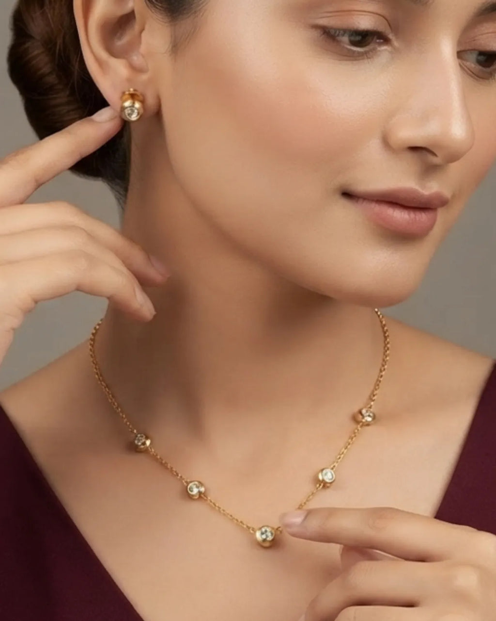 Gold Finished Bezel Crystal Pendant Necklace Combo Set
