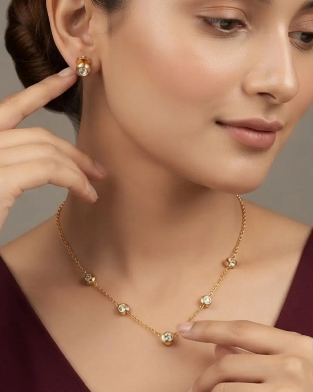 Gold Finished Bezel Crystal Pendant Necklace Combo Set